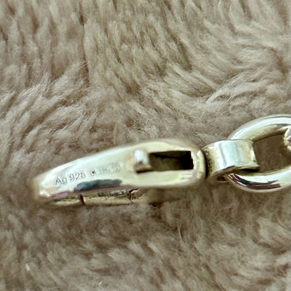 Gucci Britt GG Logo Silver Bracelet - Picture 6 of 7